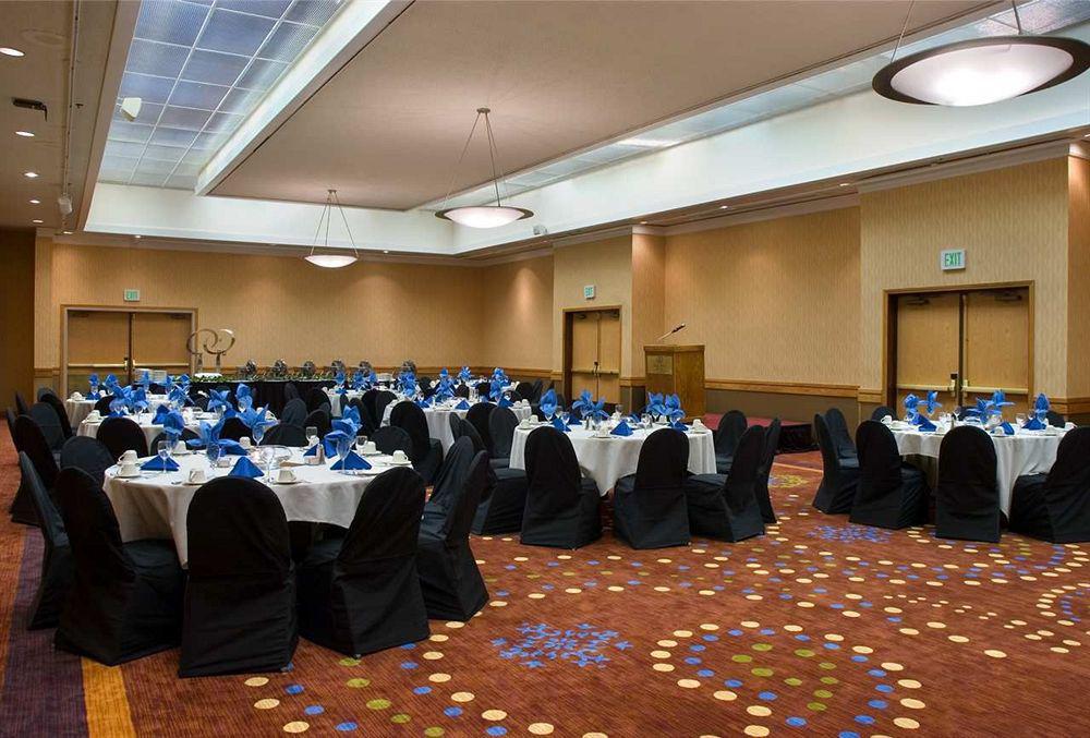 Doubletree By Hilton Bakersfield Hotel Restaurant foto