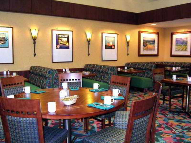 Doubletree By Hilton Bakersfield Hotel Exterior foto